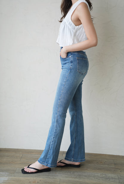 Premium Cloud Soft High-Waist Flare Jeans