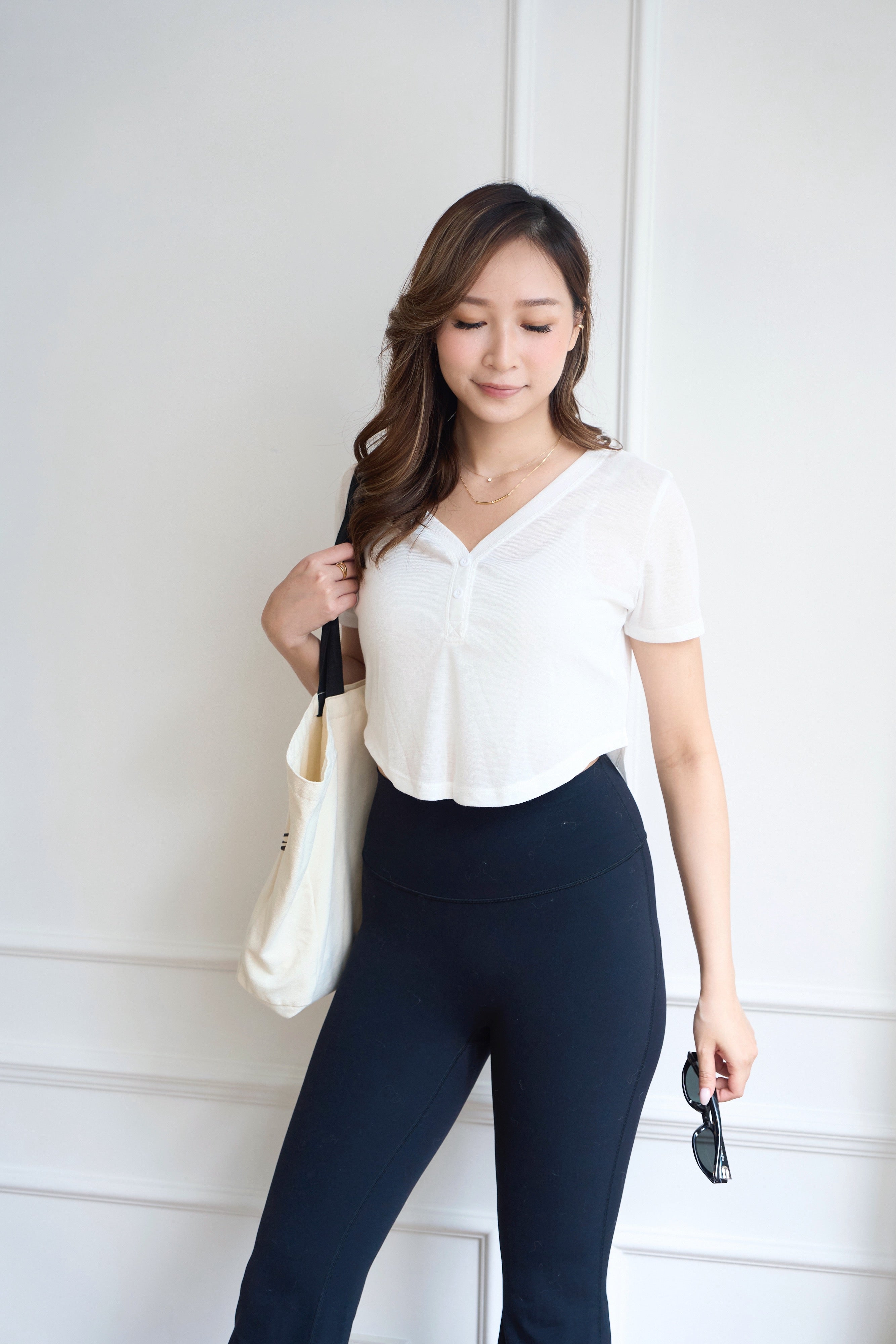 Airy V Crop Tee